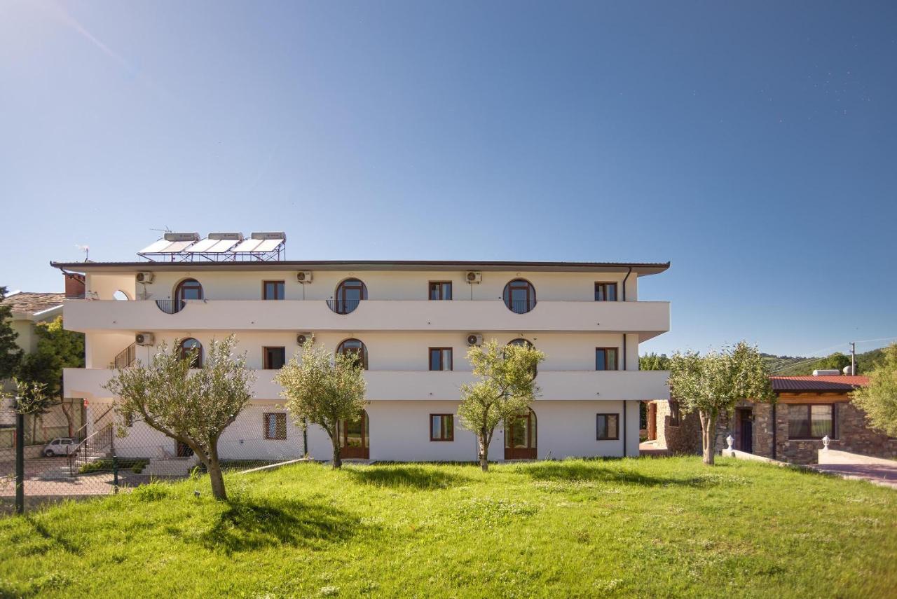 Hotel San Pietro Martin Fushe-Drac Eksteriør billede
